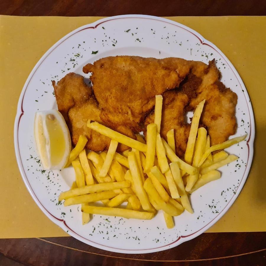 Ristorante Della Stazione Ξενοδοχείο Tegna Εξωτερικό φωτογραφία